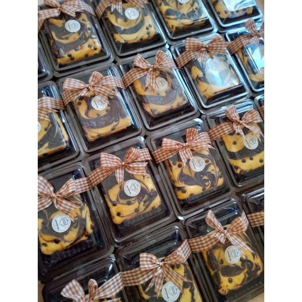 Mini Mika Fudgy Brownies (min order 10pc)