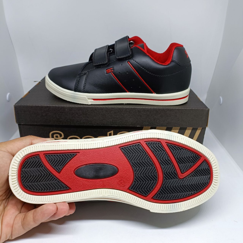 SPORT CLUB STAIN HITAM ABU ABU KREK/SEPATU SEKOLAH/SEPATU VELCRO/SEPATU FASHION/SEPATU ANAK TK SD SMP SMA/SEPATU TERBARU/SEPATU MURAH/SEPATU FORMAL