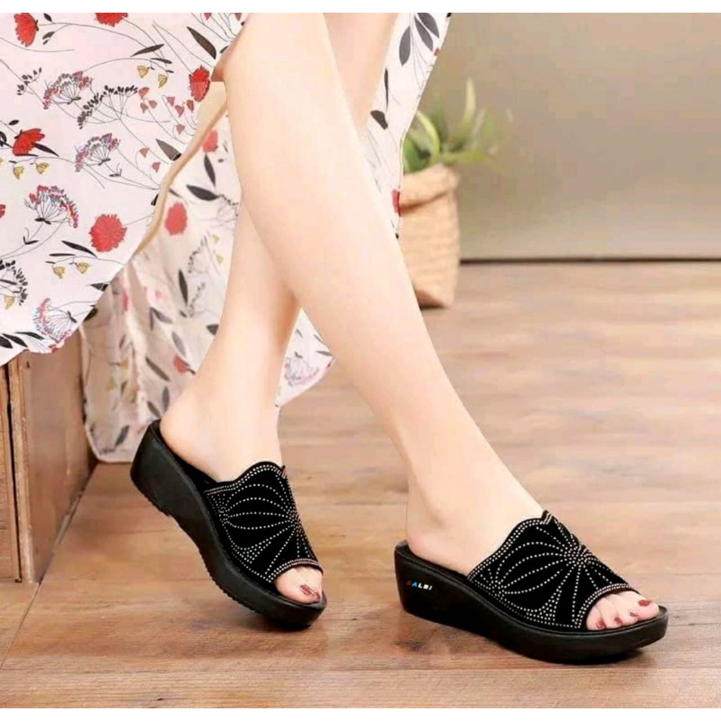 Wedges Calbi Sandal Wanita Motif Bunga Sandal Calbi Wanita Sandal Selop Sandal Calbi Ori Lokal Sandal Terbaru