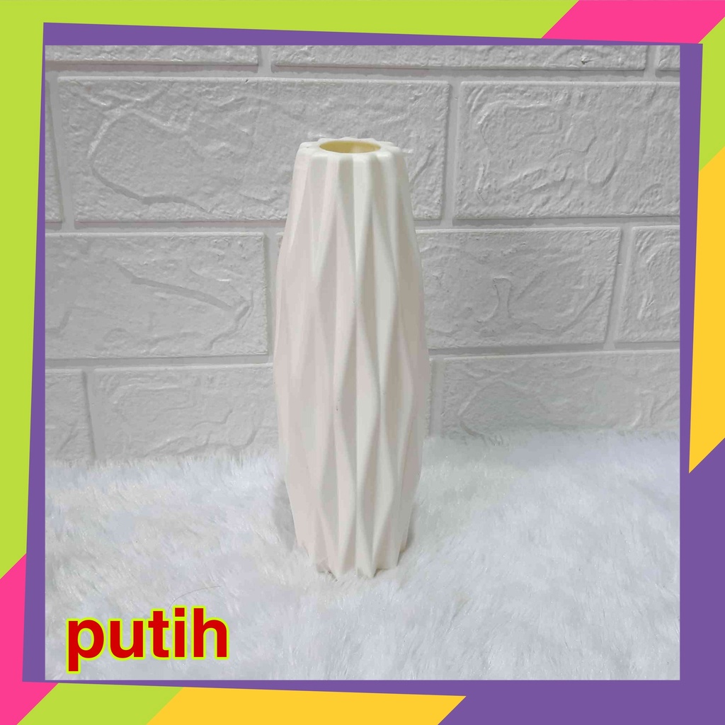 1071D2 / Pot bunga plastik motif Diamond / Vas bunga tanaman Artificial-PUTIH