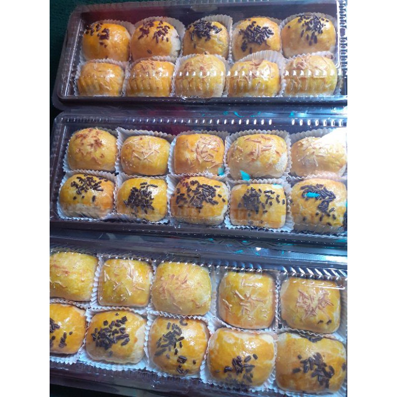 

Bolen pisang keju coklat