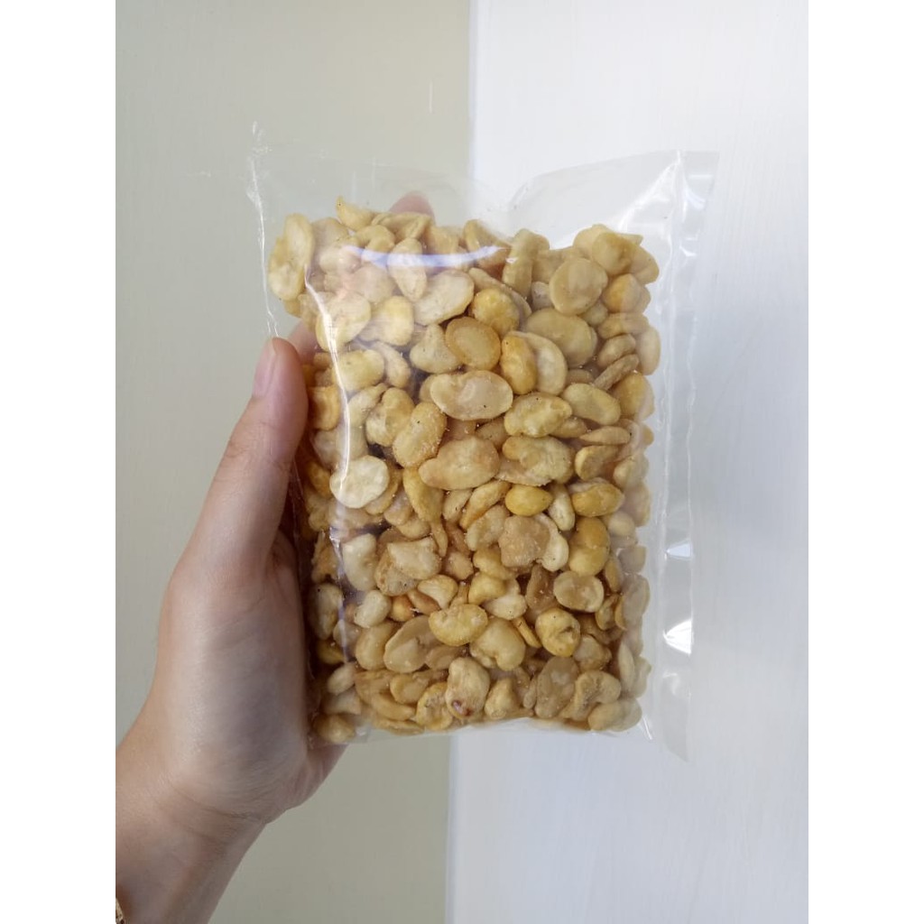 

kacang koro kupas