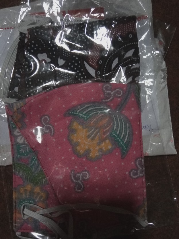 Masker Kain Batik Solo 3ply Washable/earloop & Headlop