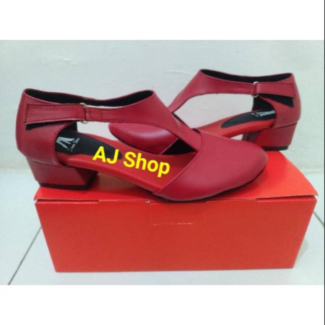 Sepatu Dansa Wanita Handsmade Bahan Kulit Kambing Asli