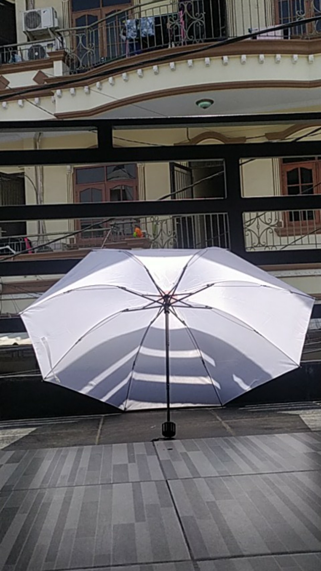 Payung Lipat 3 Payung Putih Polos Khusus Sablon Payung Promosi Payung Souvenir Haji Umroh