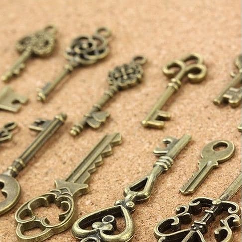 Antique Key Pendant - Liontin Antik Bentuk Kunci (13pcs)