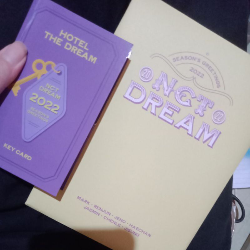 Package keycard & postcard sg22 nct dream