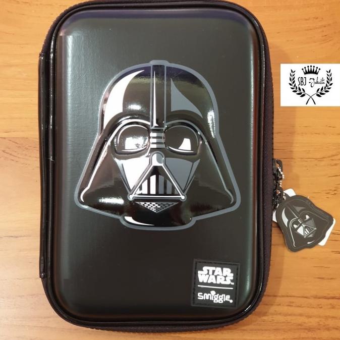 

Tempat pensil Smiggle Original EVA Hardcase STAR WARS Darth Vader