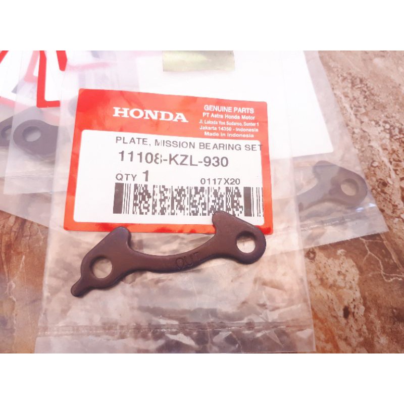 Plat Tahanan Bearing Rasio CVT Gardan - Vario Beat Spacy Scoopy Asli Honda 11108KVB900