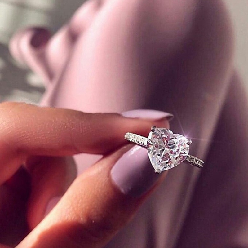 Cincin Full Berlian Zircon Inlaid Bentuk Hati Bahan Metal Untuk Wanita