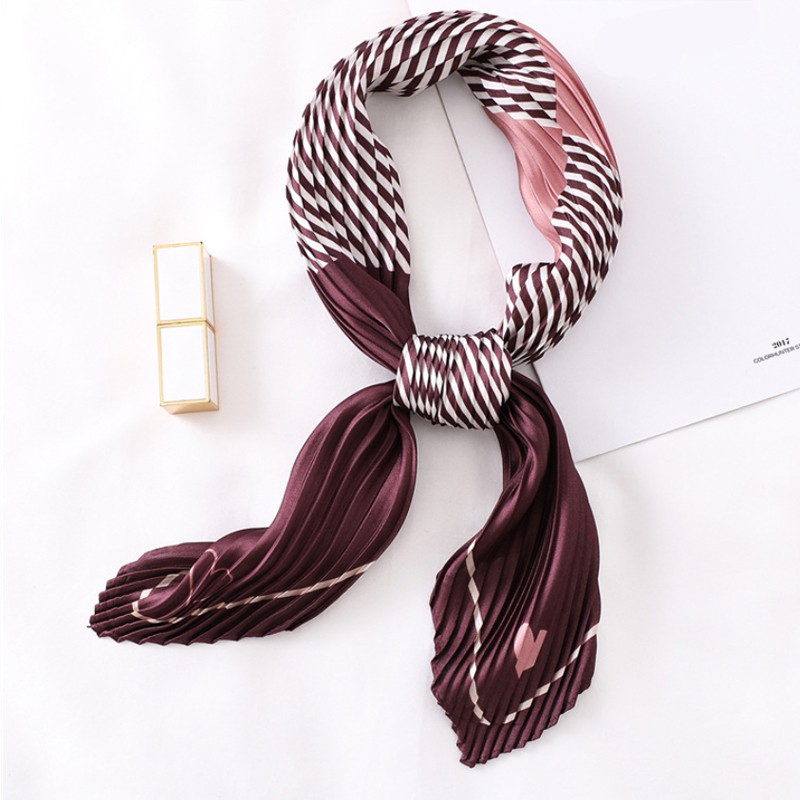 &quot;Merry&quot; 70x70 cm Pleated Pleats Diagonal Scarf, Scarf Leher, Scarf Tas, High Grade Silk Immitation