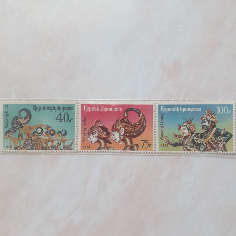 Perangko Indonesia Wayang Tahun 1978 set lengkap - 3pcs