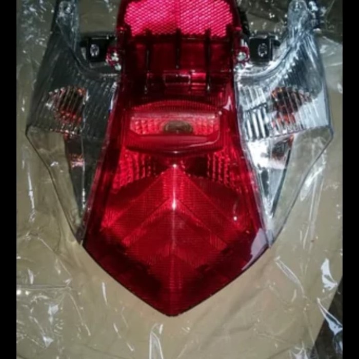 lampu belakang revo fit fi