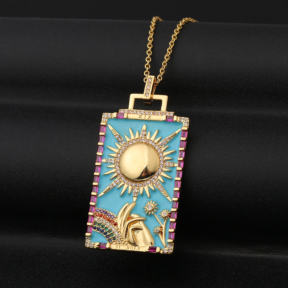 Ornamen tembaga menetes zircon liontin persegi panjang pelangi tarot bulan Eropa hip hop kalung