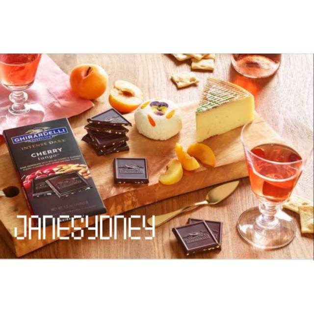 

GHIRARDELLI INTENSE DARK CHOCOLATE CHERRY TANGO / TOFFEE INTERLUDE ALMOND / 100% Cacao COKELAT USA