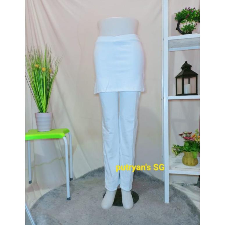 Celana Senam Rok Putih