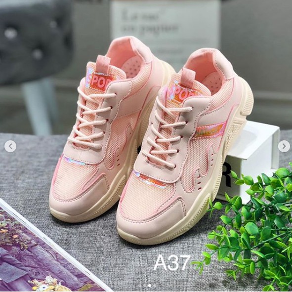 Sepatu Sneakers A37