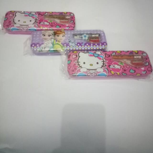 

Tempat pensil karakter