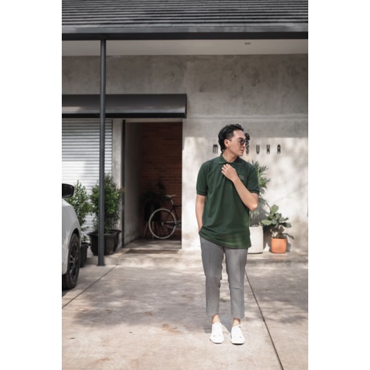 Mubeng Cozy Polo Shirt Green/  Kaos Polo