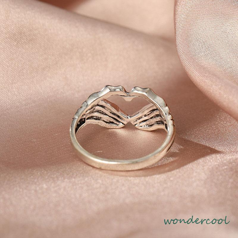 Korea Retro Hell Ghost Tangan Cinta Cincin Mendominasi Tren Pria Dan Wanita Cincin Perhiasan -Won