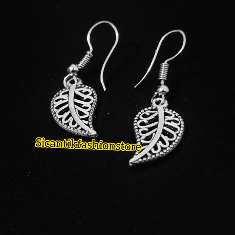 Anting Titanium Motif Daun Silver Fashion Wanita Pria Terlaris Anti Karat Tidak Luntur Anting Wanita Kekinian Terbaru