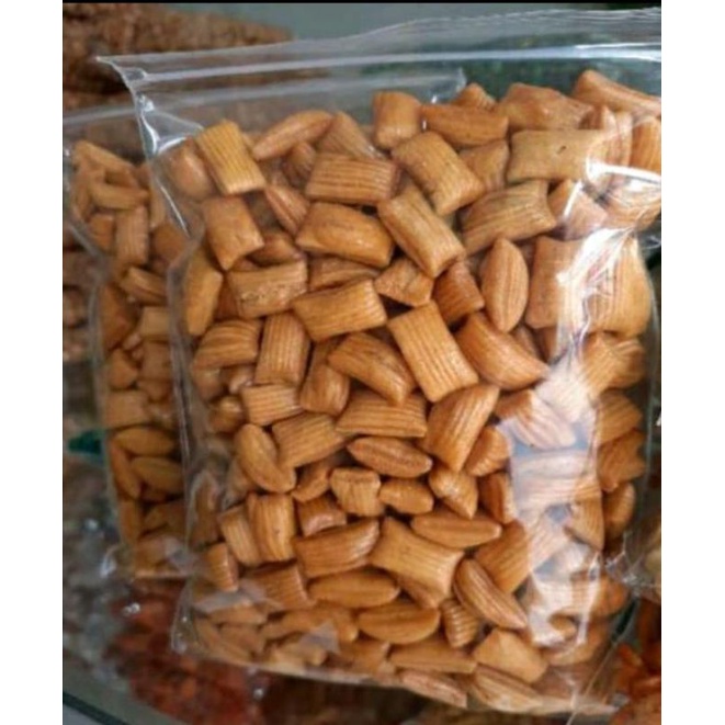 

TERLARIS KUE PANG PANG/KUE BANTAL RASA MANIS GURIH BERAT 500 g /SNACK KILOAN