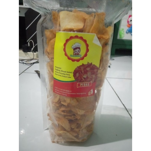 

Kripik singkong Gumilang Rasa pedas