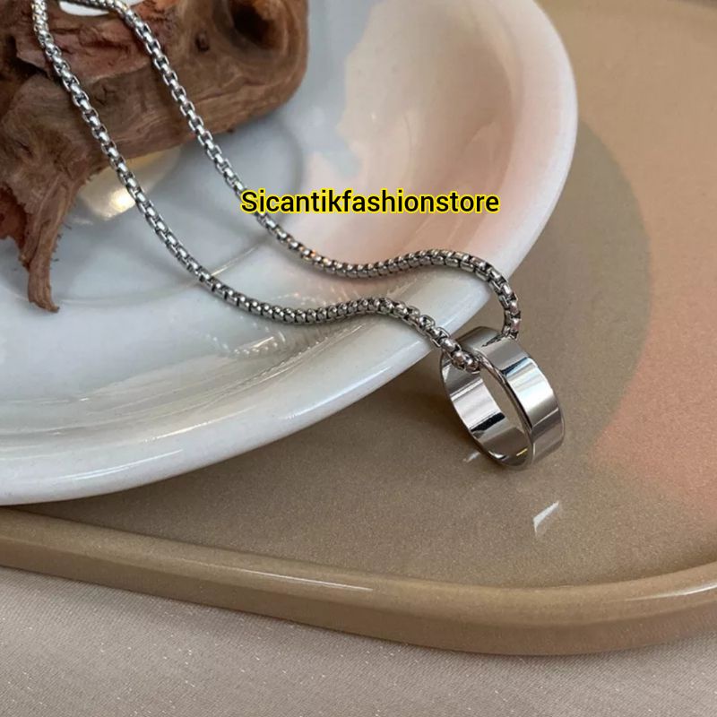 Kalung Titanium Bandul Cincin Silver Fashion Wanita Pria Terbaru Terlaris Anti Karat Selamanya Kalung Liontin Cincin Wanita Bandul Cincin Silver