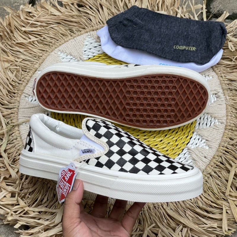 (GRATIS KAOS KAKI) 100% Real Pict Sepatu Vans Slip On Checkerboard