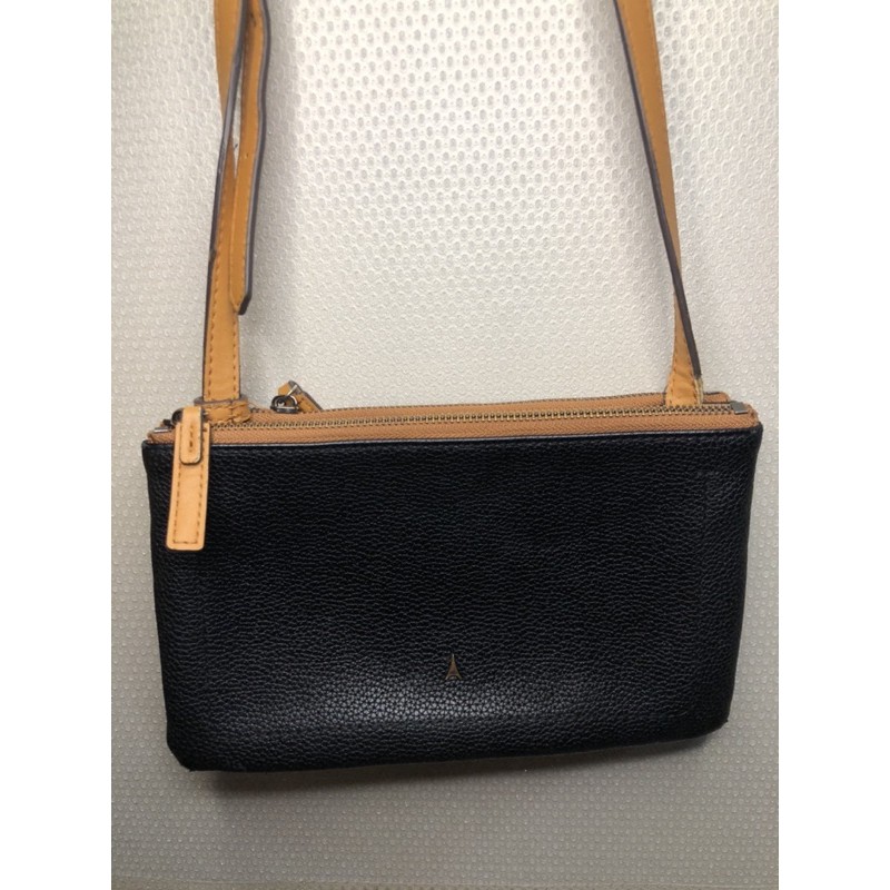 ELLE Crossbody Tas Selempang Bag Hitam Kulit Coklat Preloved