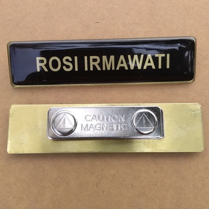 

Nama Dada Kuningan Magnet resin