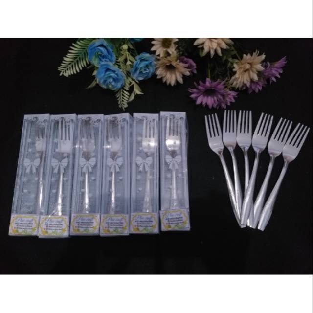 Souvenir pernikahan sendok garpu