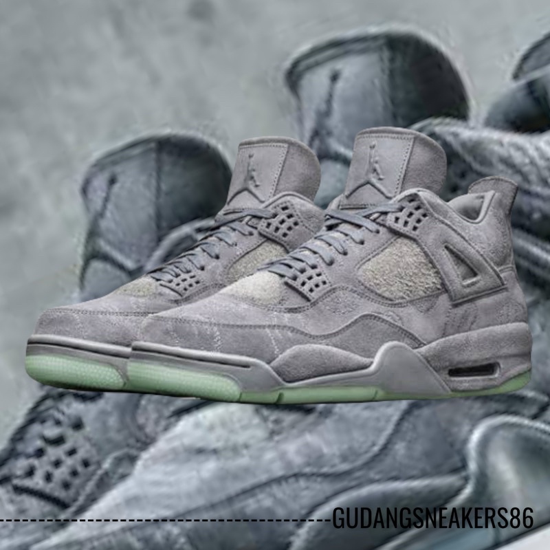 kaws x jordan 4