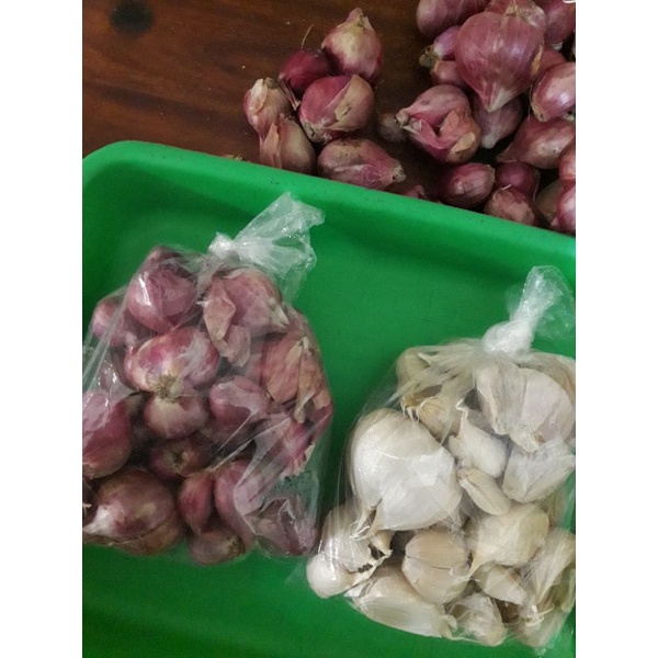 

1 kg Bawang Putih Brambang Bawang Paket Bawang Merah Bawang Putih