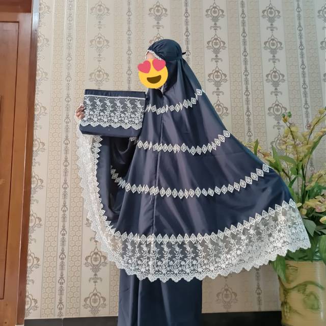 Mukena shanaz