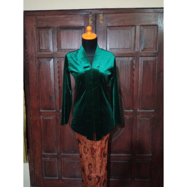 Kebaya bludru Encim /Kartini polos premium murah-Hijau