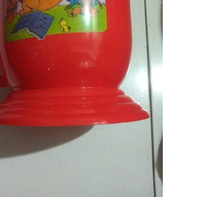 ◙ Pispot Anak / Dewasa Plastik + Tutup tinggi =19 cm diameter tengah = 24.5 cm ←