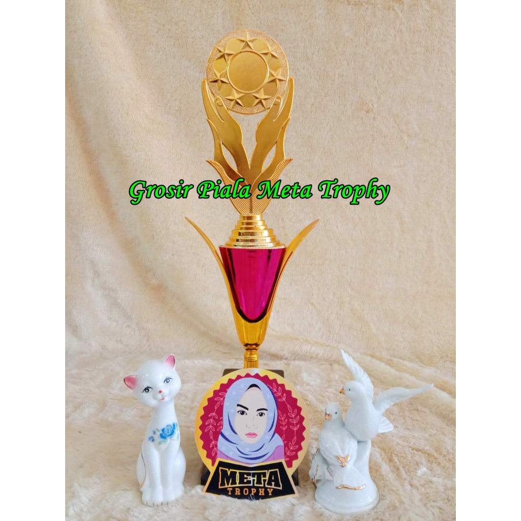 Piala Juara 123 MURAH Olahraga Sepak Bola Volly Basket Takrau