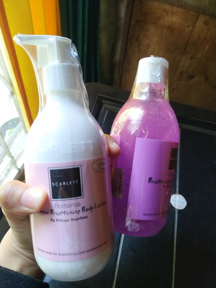 [original] Scarlett Shower Scrub Original By Felicia Evangelista