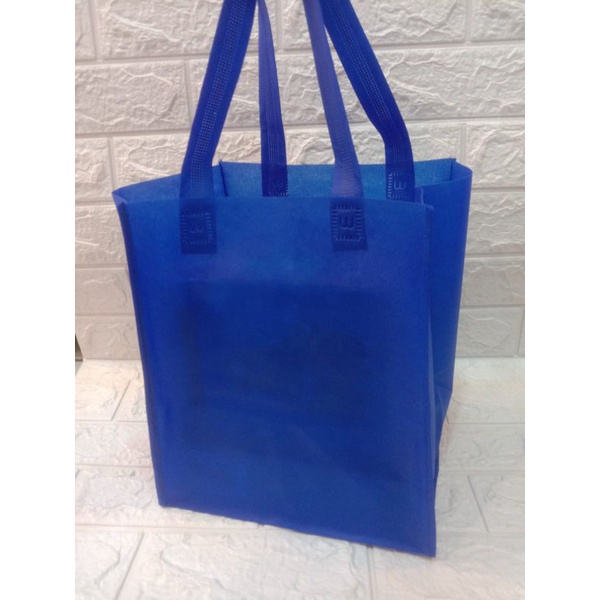 

TAS SPOUNDBOND BOX JAHIT /TAS GOODIE BAG UK.24,5X25,5X28cm.