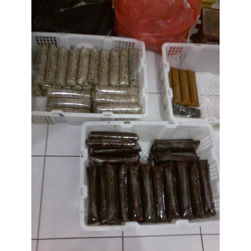 

DODOL KETAN BETAWI ASLI Ketan Item / Dodol wijen / jenang Ketan hitam/ Wajit /wajit kelapa