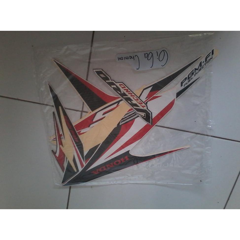 Cutting Striping Sticker Honda Vario 125 Techno 2014 Putih Merah