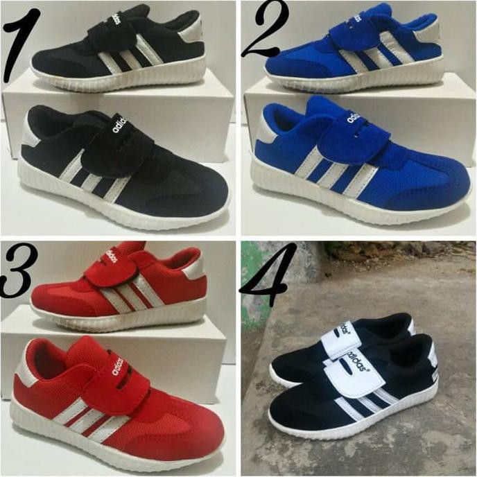 hemat SEPATU SEKOLAH ANAK ADIDAS PEREKAT HITAM UNISEX