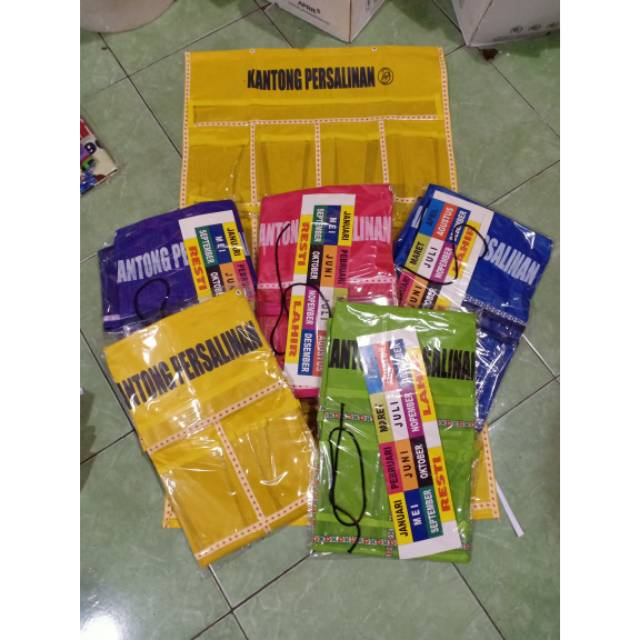 

KANTONG PERSALINAN (bahan plastik)