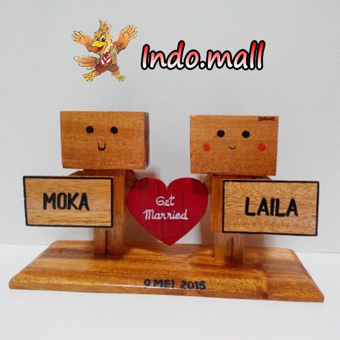 Boneka Kayu Danbo Kado Valentine Couple Anniversary Birthday Romantis