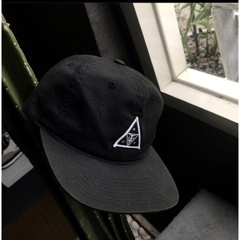 Topi Huf x Obey Black