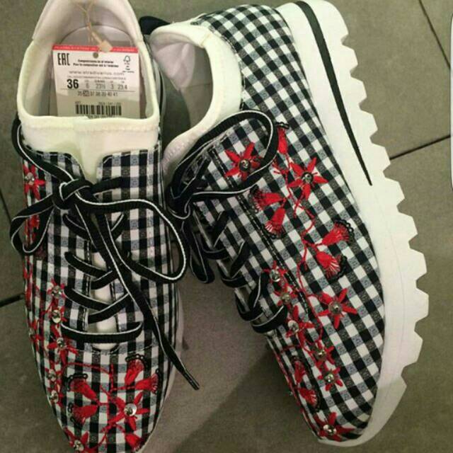 Stradivarius Shoes New