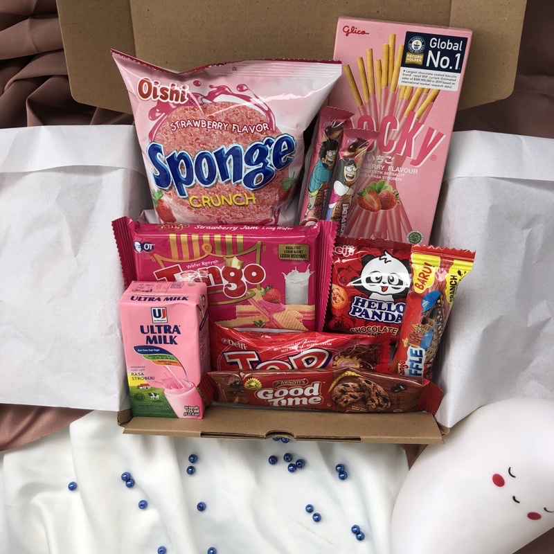 

Snackbox | Snack box | Giftbox | Kado Wisuda | Kado Sidang | Kado Ulang Tahun | Hampers