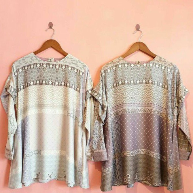 Kinali Top Ria Miranda Nagari