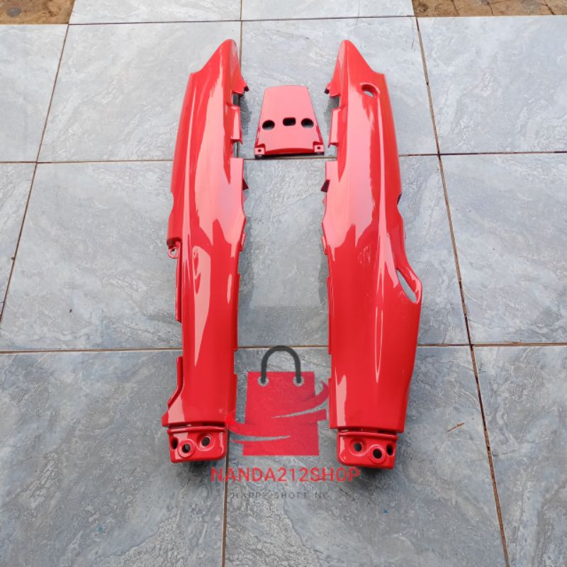 Cover body vega r lama/fizr + tutup body merah
